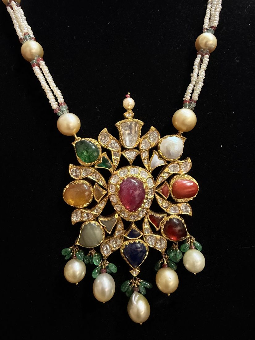 Navratna pendant with pearl strands